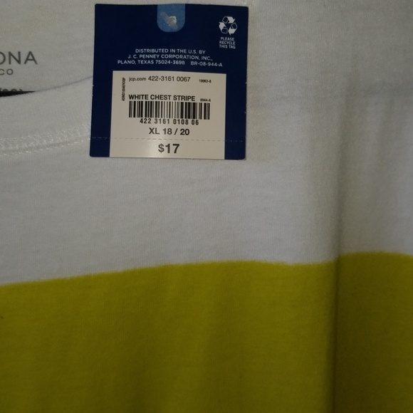 Tee - Picture 3 of 4